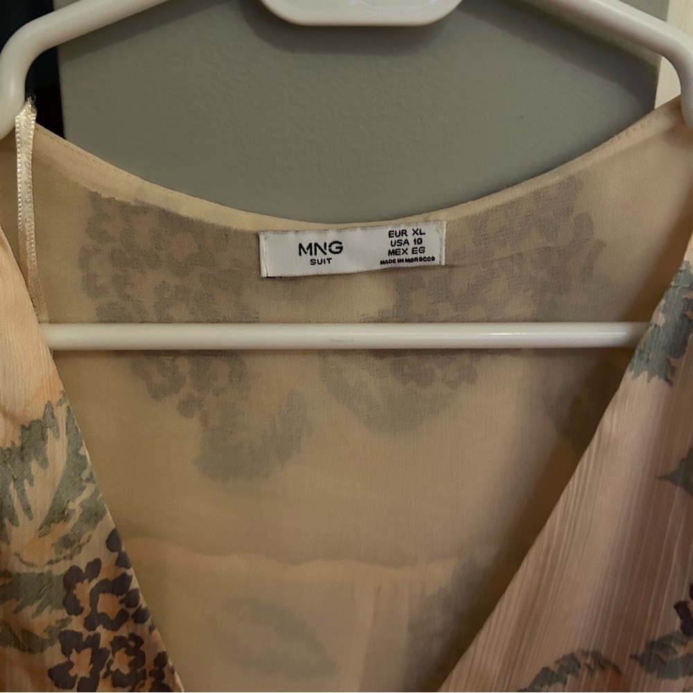 Mango Cream Floral Button-Front Ruffle Blouse - Picture 6 of 7
